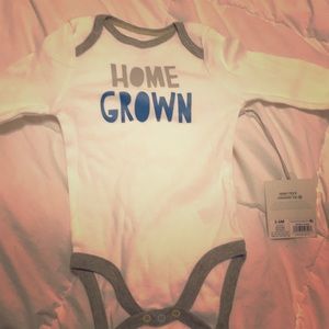 Long sleeves nwt onesy